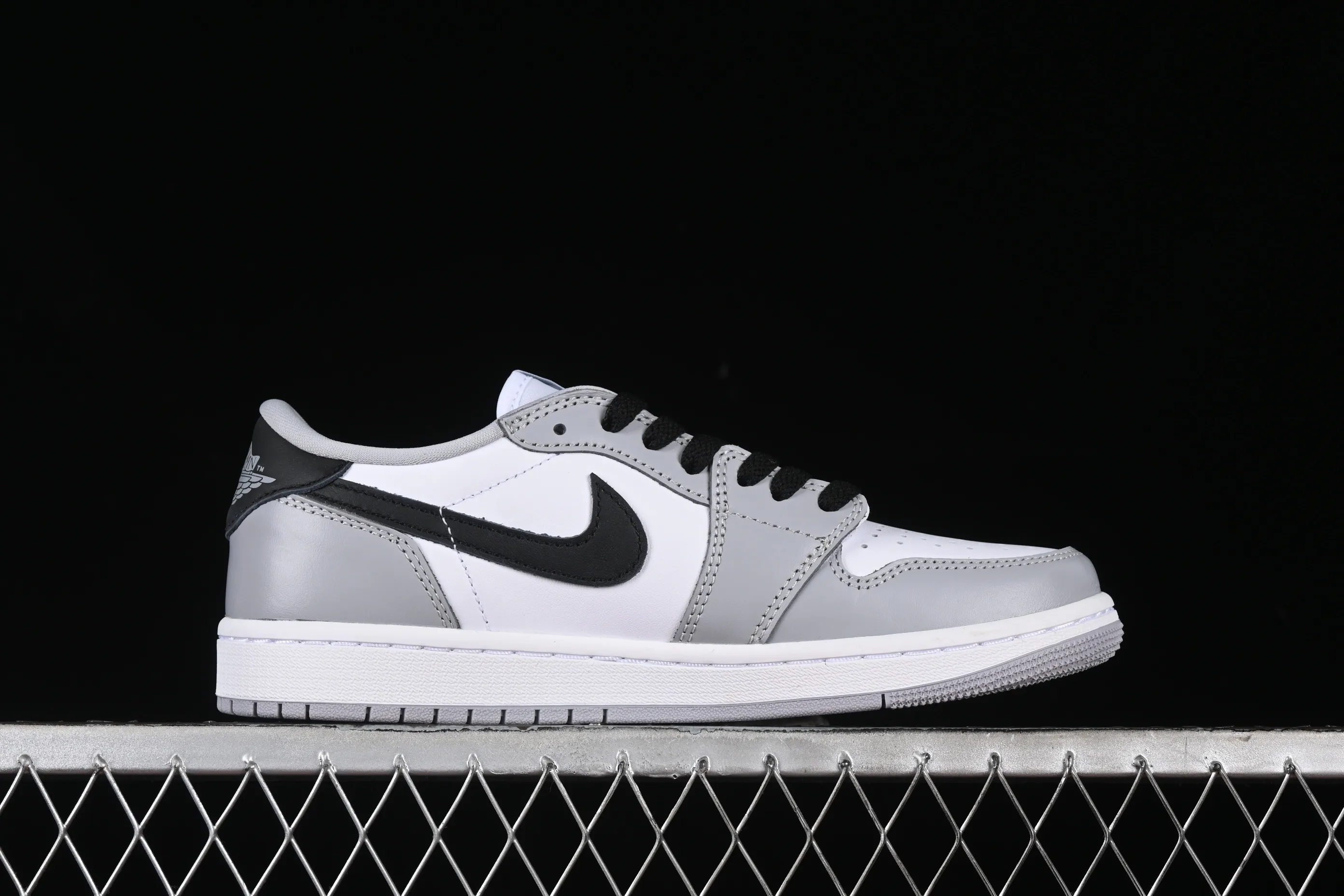 All categories Air Jordan Jordan series basketball shoes Air Jordan 1 Low pure original Air Jordan 1 Low OG AJ1 Joe 1 gray black low-top cultural casual sneakers CZ0790-110